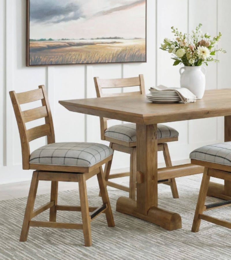 Dining room furniture at WG&R Furniture