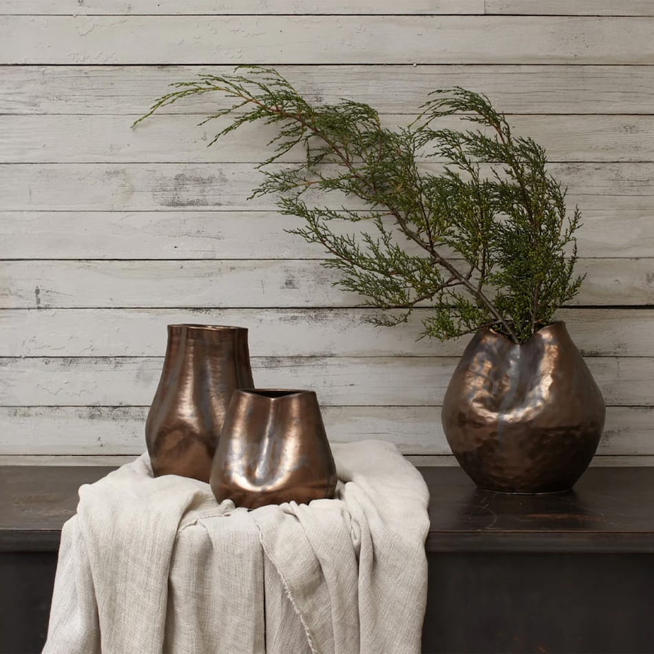 Hand forged bronze vase and vessel from dumae