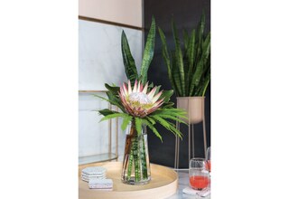 a vases vessels   
