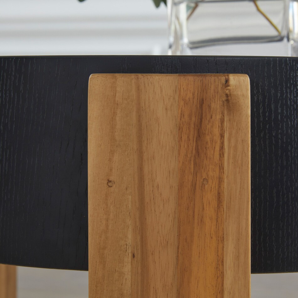 a veneer   pack tables   