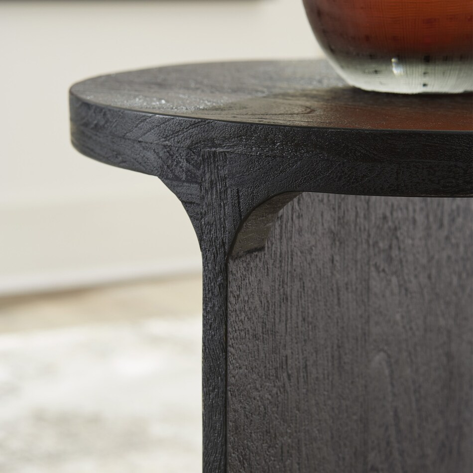 a black end chairside table   