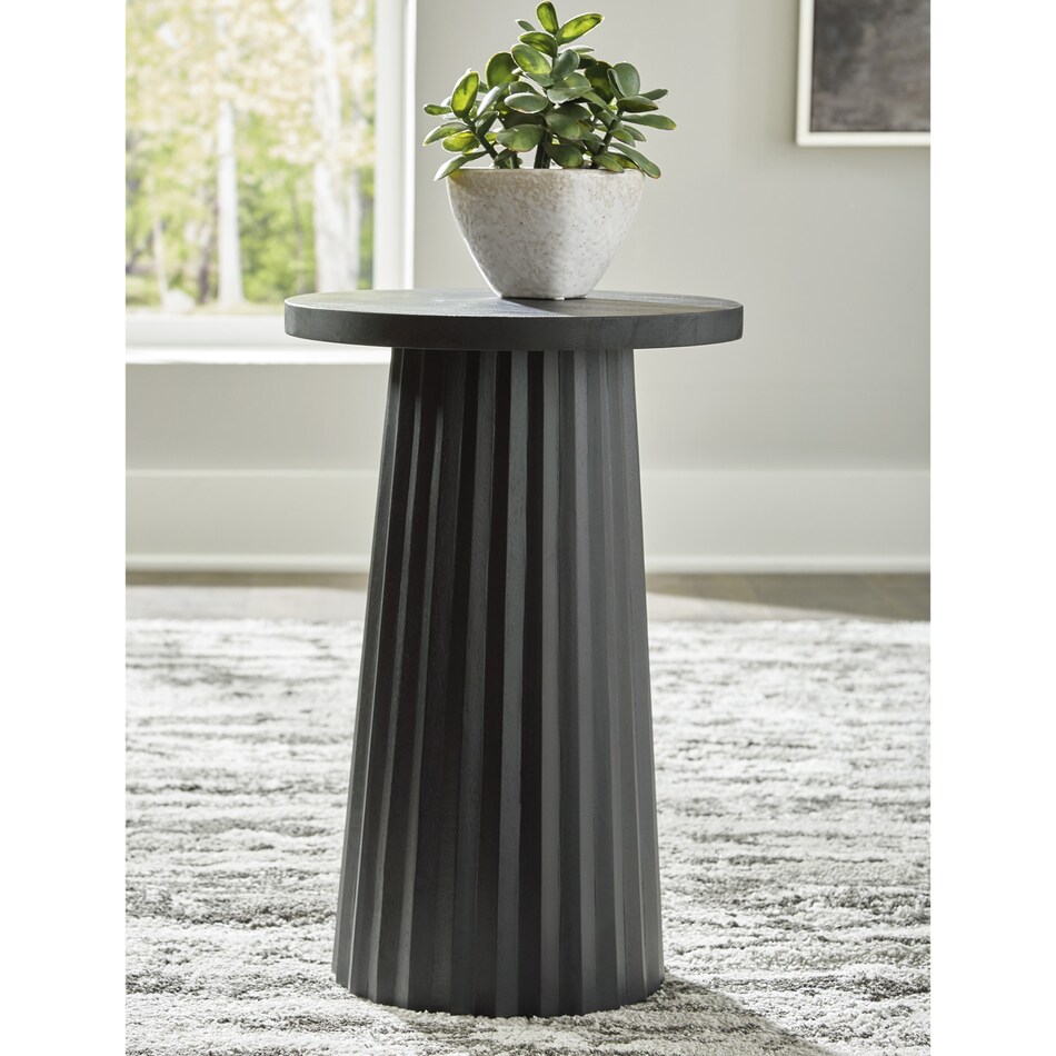 a black end chairside table   