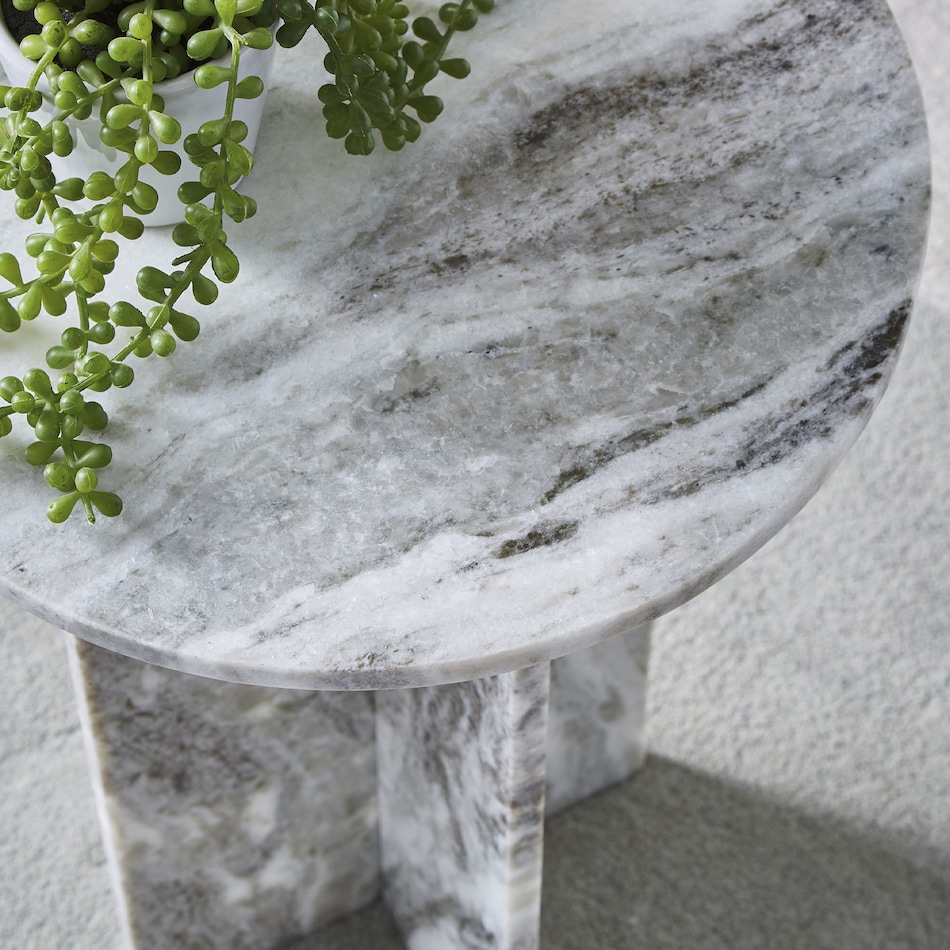 a accent table  room image  