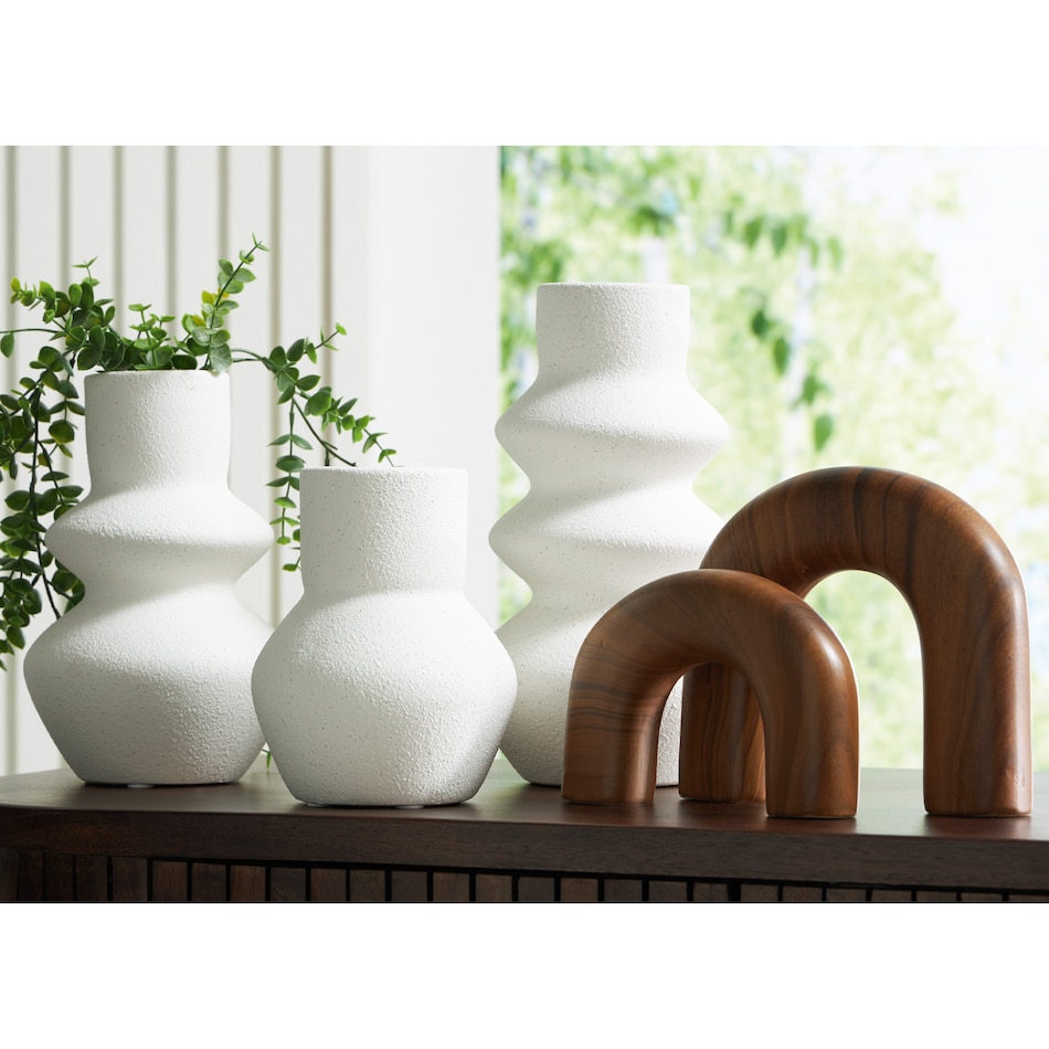 aac brown white miscellaneous   