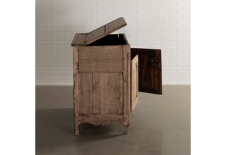ah antique bedroom   
