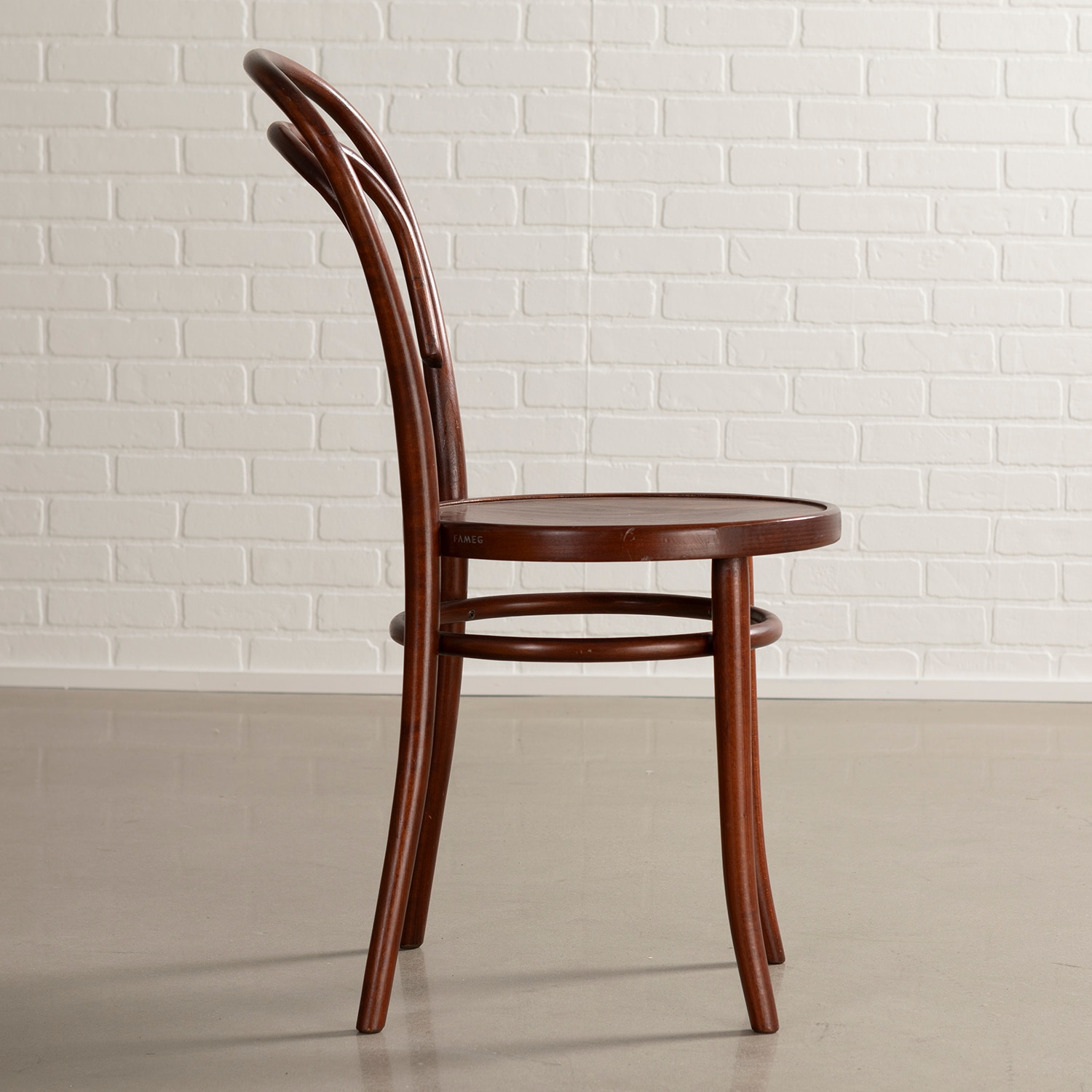 てんてんNorthern Ohio Industrial　CHAIR① Antique Thonet Chair | August Haven