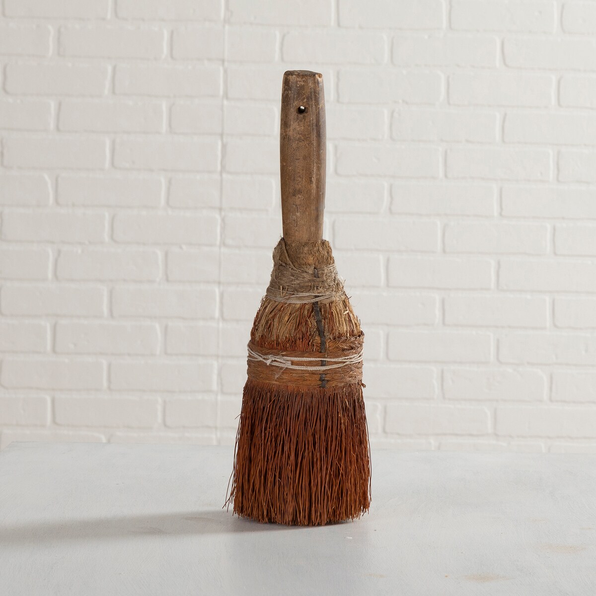 antique art accessories