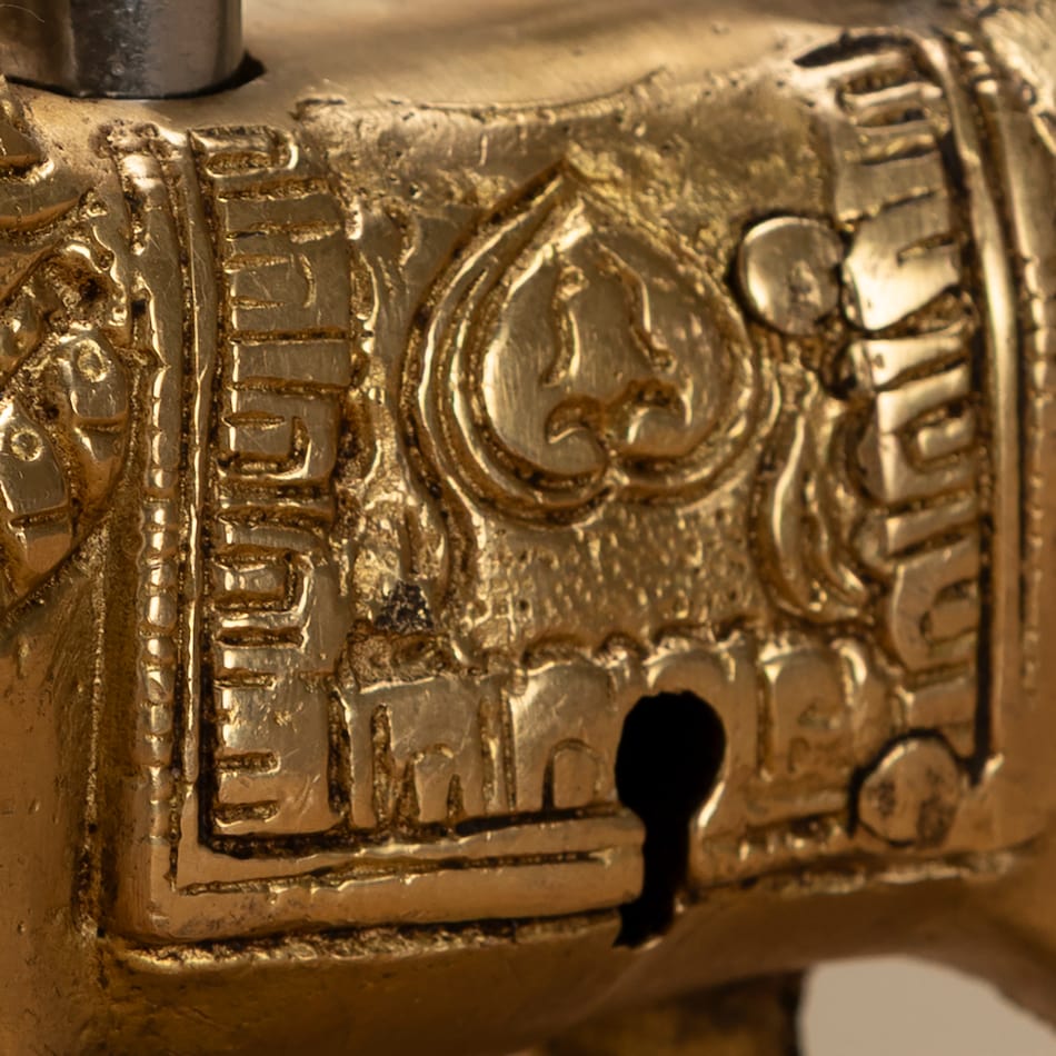 antique art accessories   