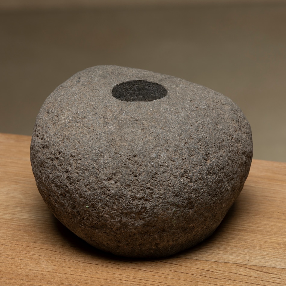 antique art accessories   