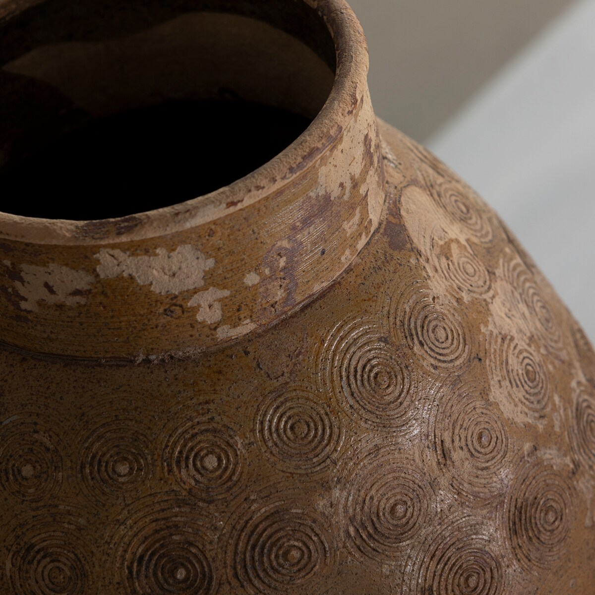 antique art accessories