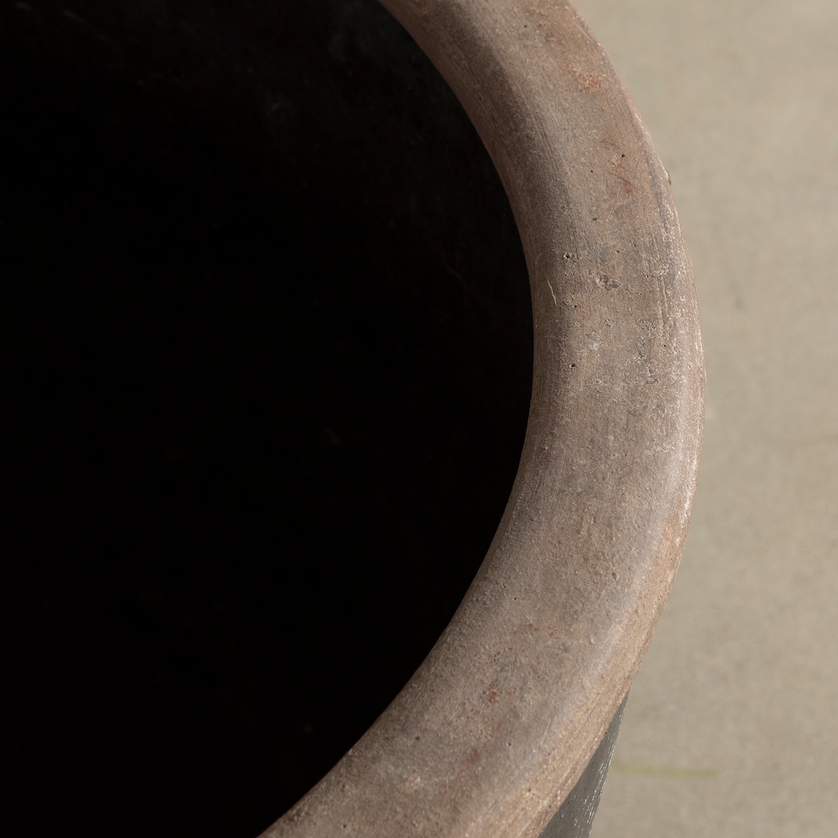 antique art accessories
