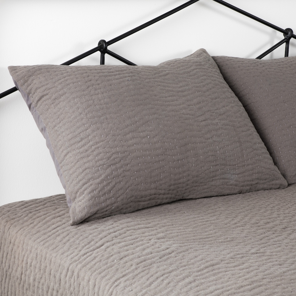 august haven bedding   