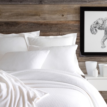 Interlaken Queen Matelasse Coverlet - White