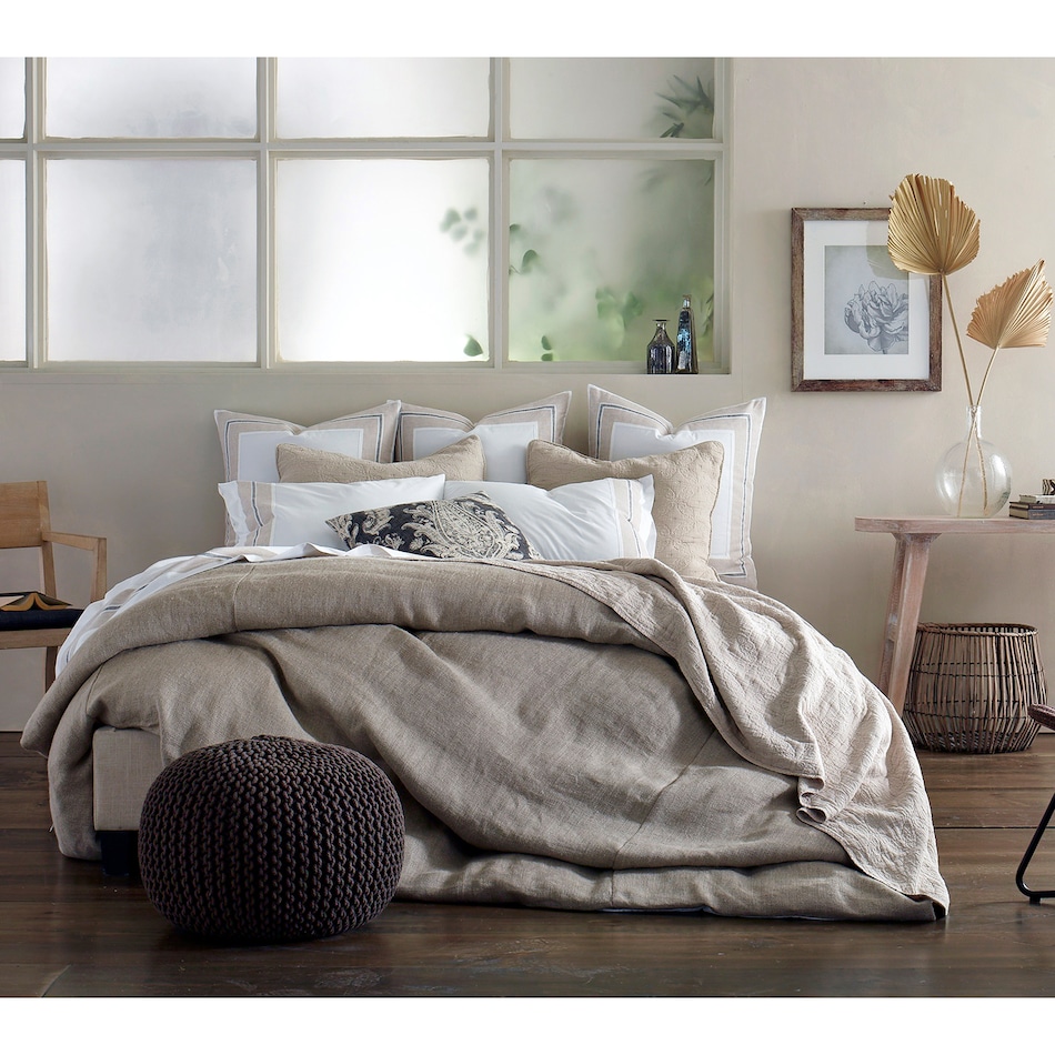 august haven bedding   