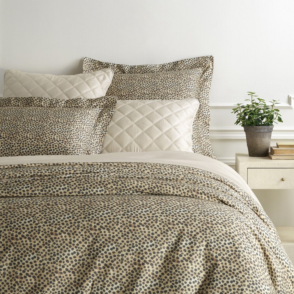 august haven bedding   