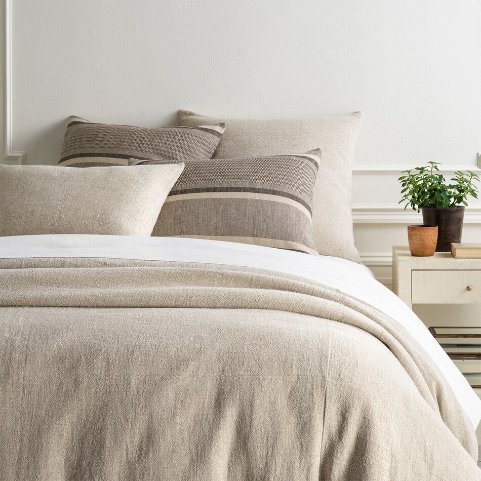 august haven bedding   