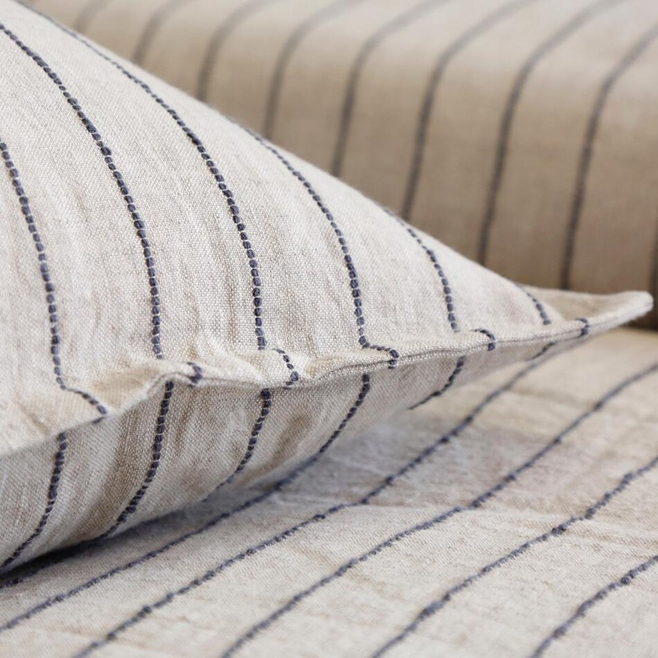 august haven bedding   