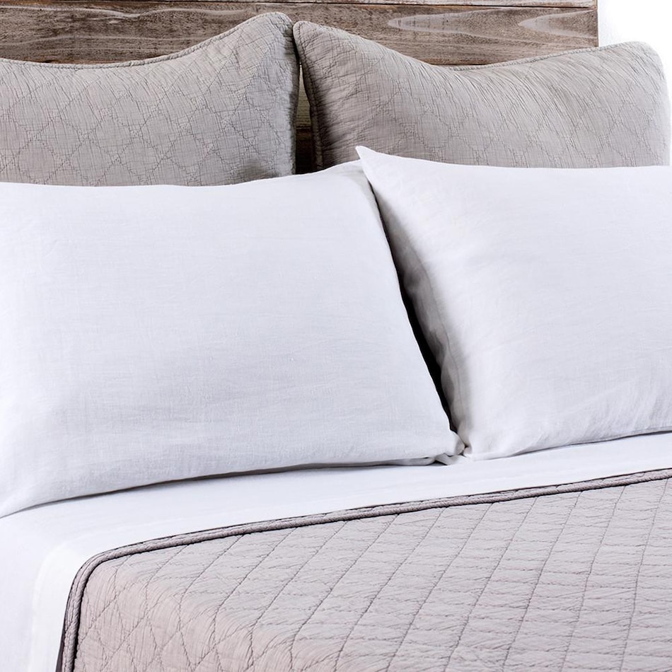 august haven bedding   
