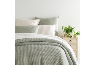 august haven bedding   