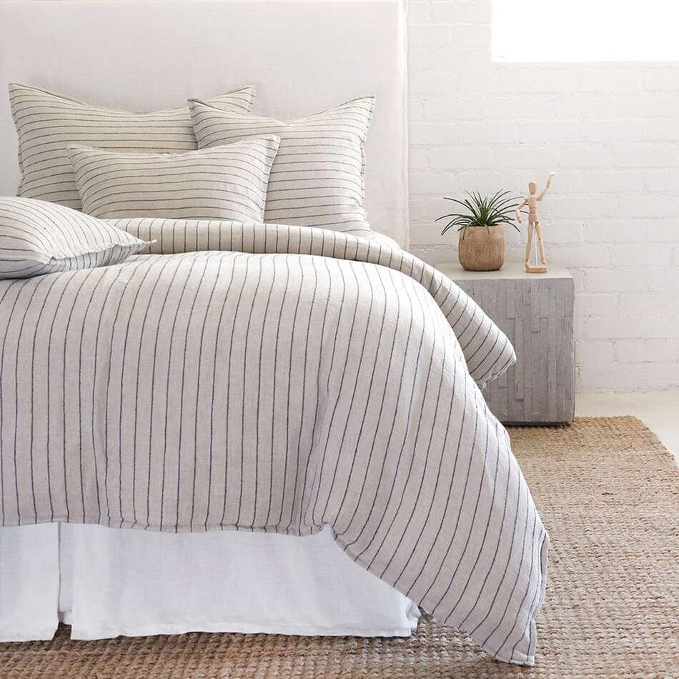 august haven bedding   