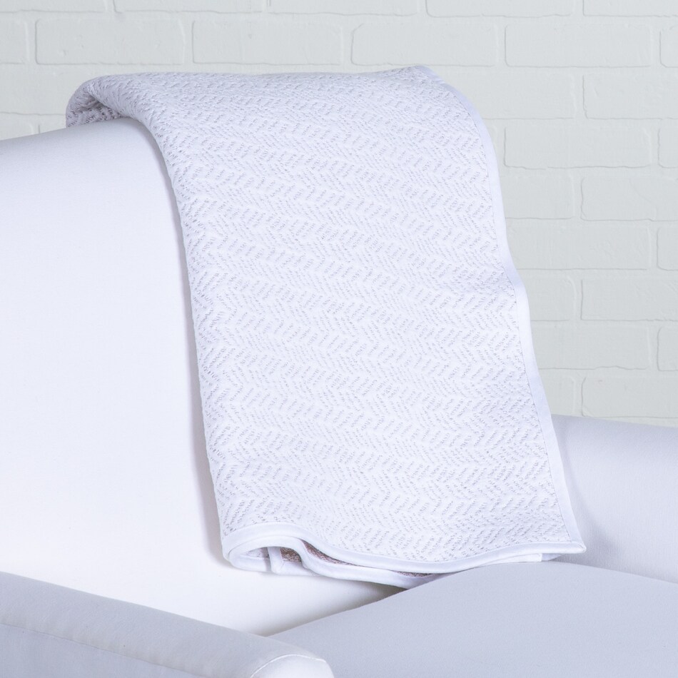 august haven pillows etc   