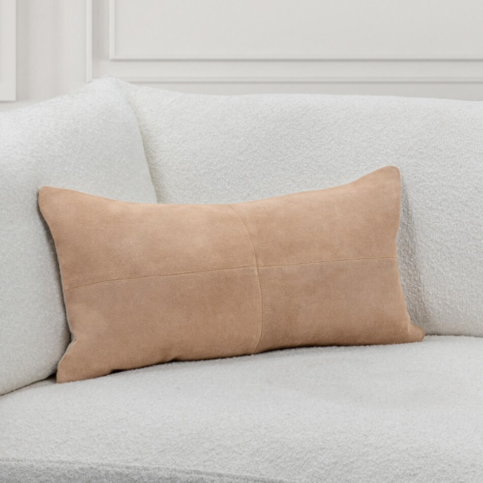 august haven pillows etc   