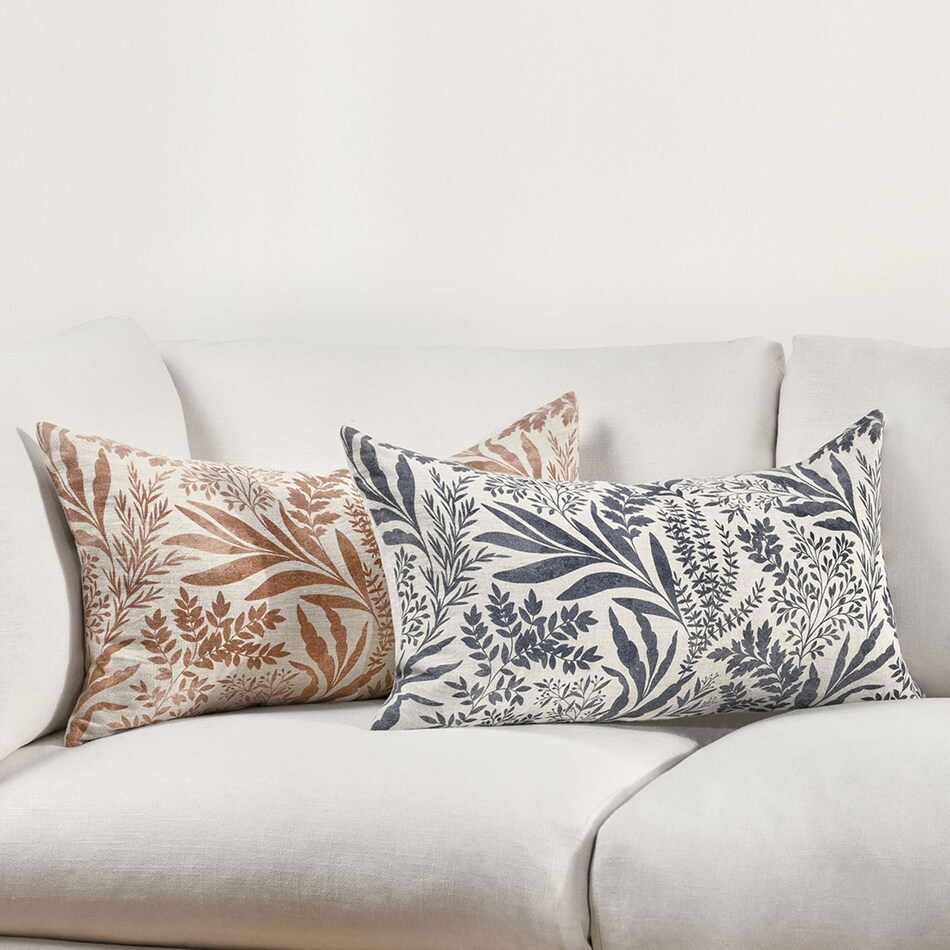 august haven pillows etc   