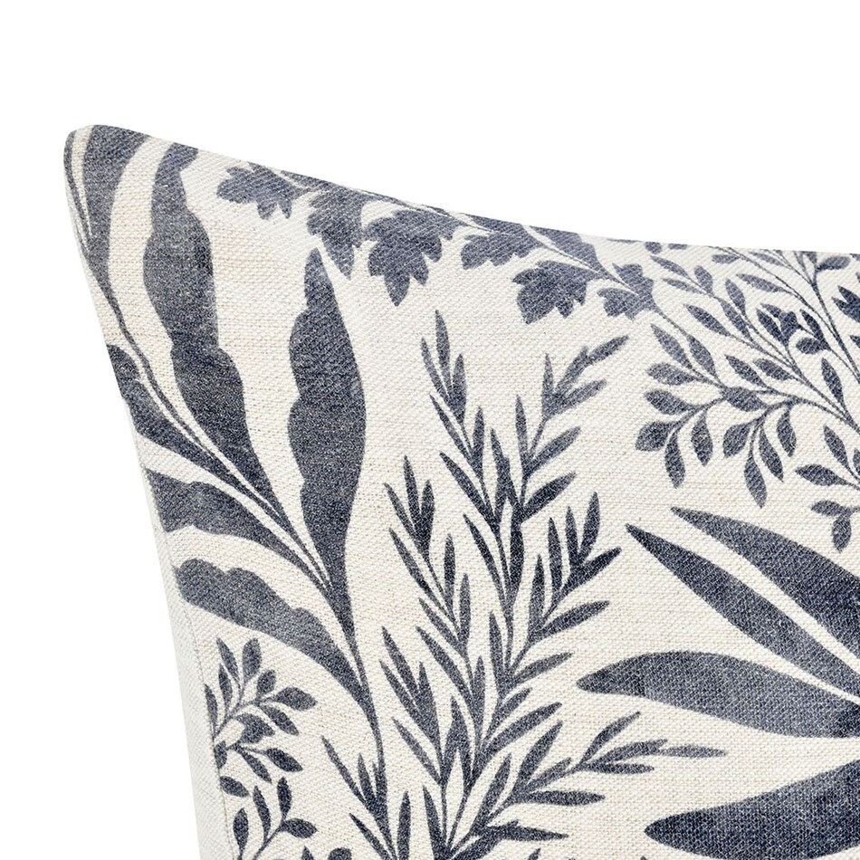 august haven pillows etc   
