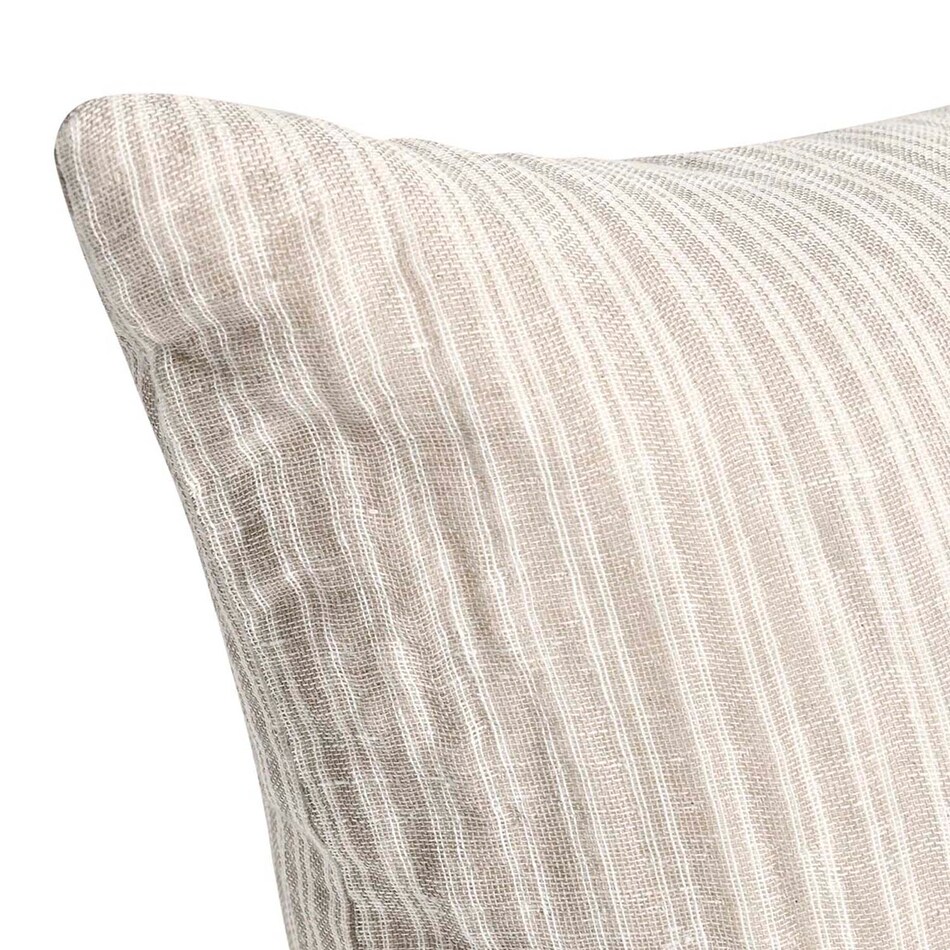 august haven pillows etc   