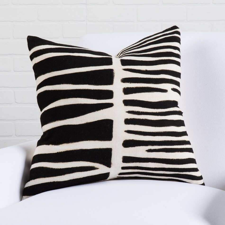 august haven pillows etc   