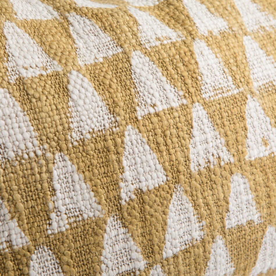 august haven pillows etc   