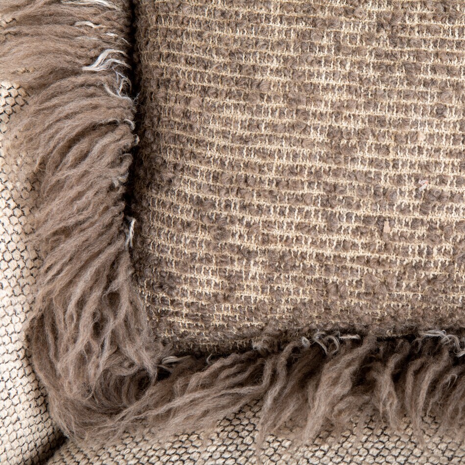 august haven pillows etc   