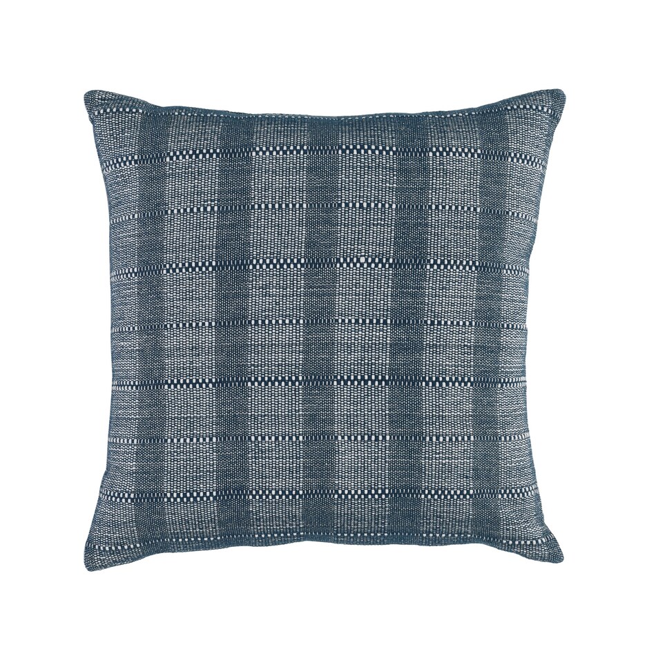 august haven pillows etc   