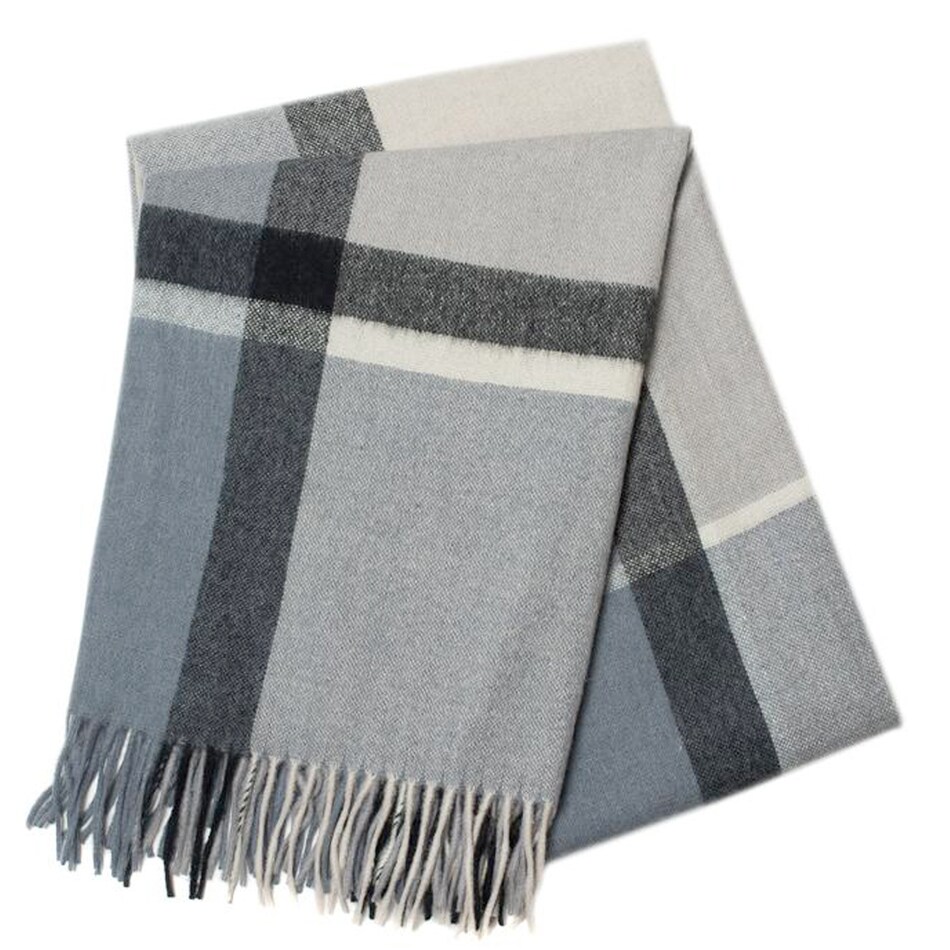 august haven pillows etc   