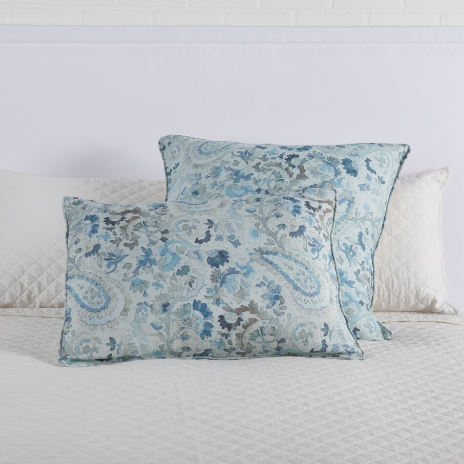 august haven pillows etc   