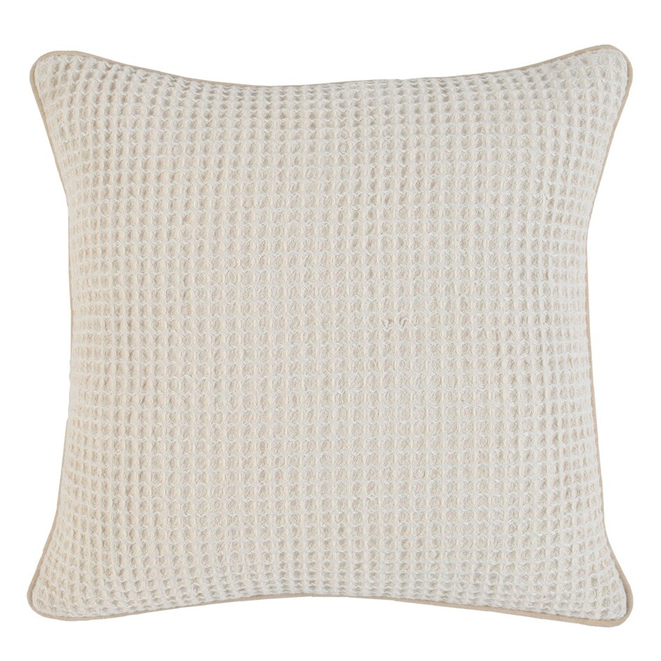 august haven pillows etc   