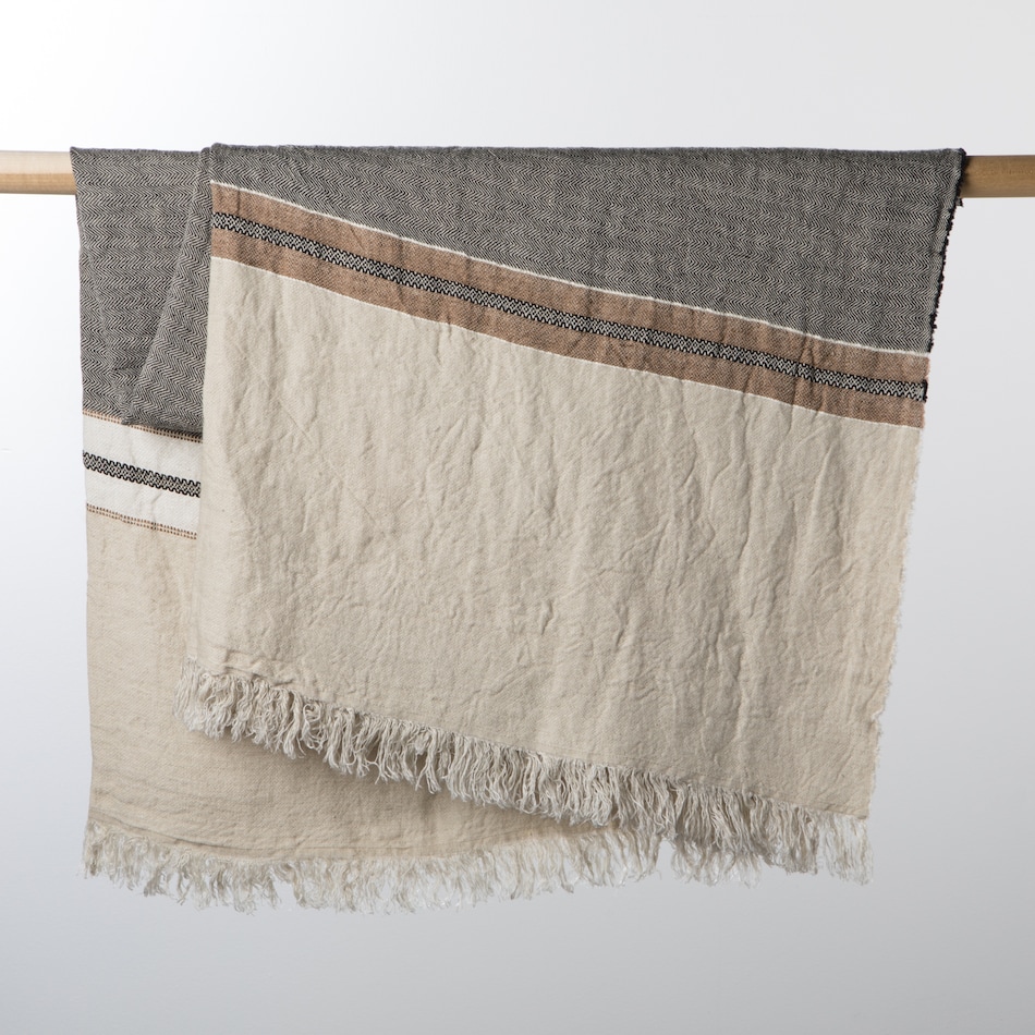 august haven pillows etc   