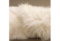 august haven pillows etc   
