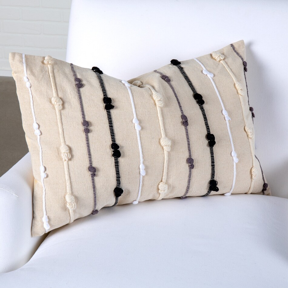august haven pillows etc   