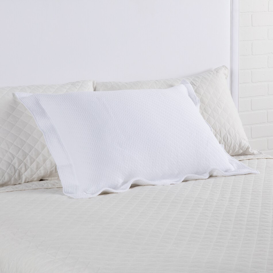 august haven pillows etc   