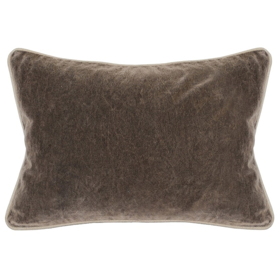 Andi Pillow