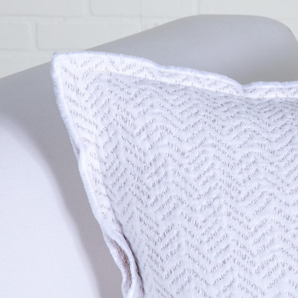 august haven pillows etc   