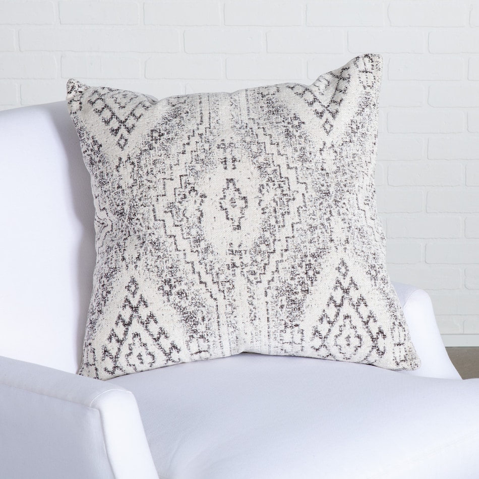 august haven pillows etc   