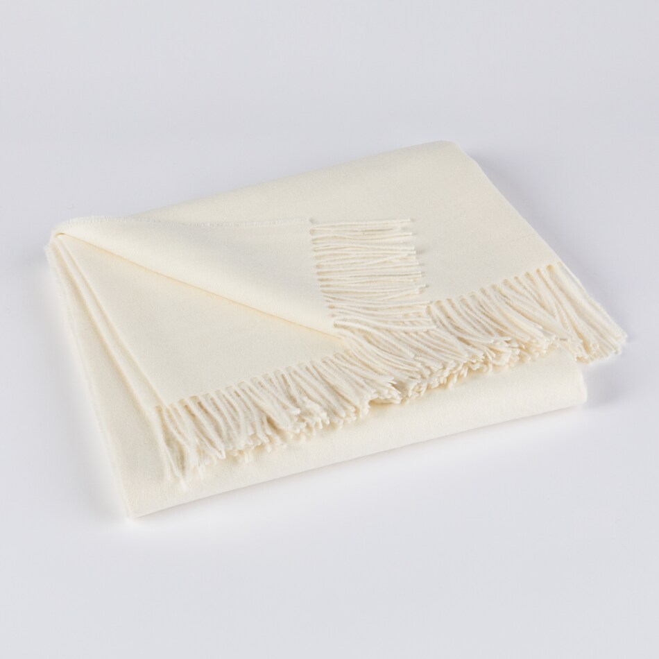 august haven pillows etc   