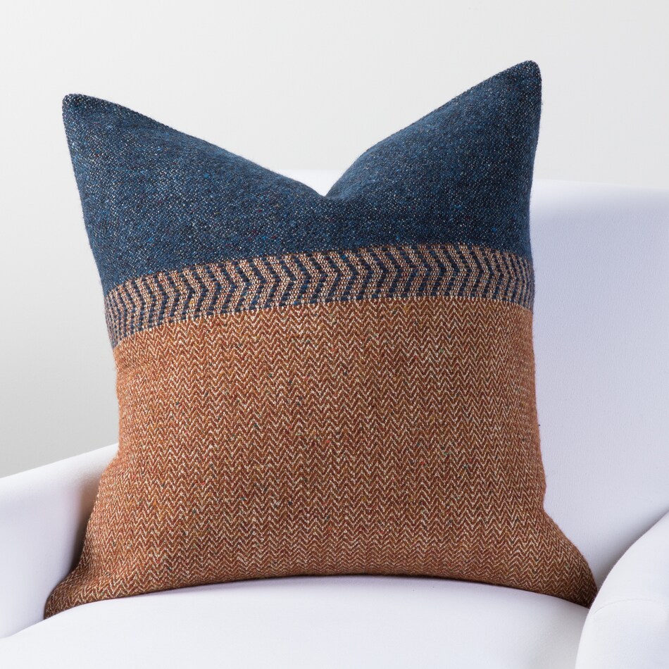 august haven pillows etc gr  