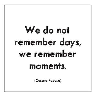 Pavese / Moments Card