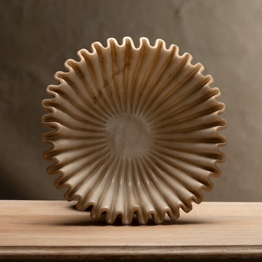Large Marble Ruffle