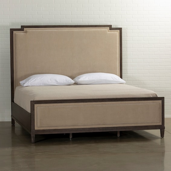 Callebaut Panel Bed