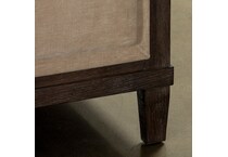 brown august haven upqn  