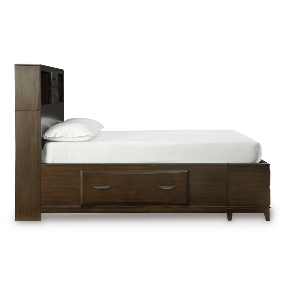 brown casual transitional bedroom abqn  